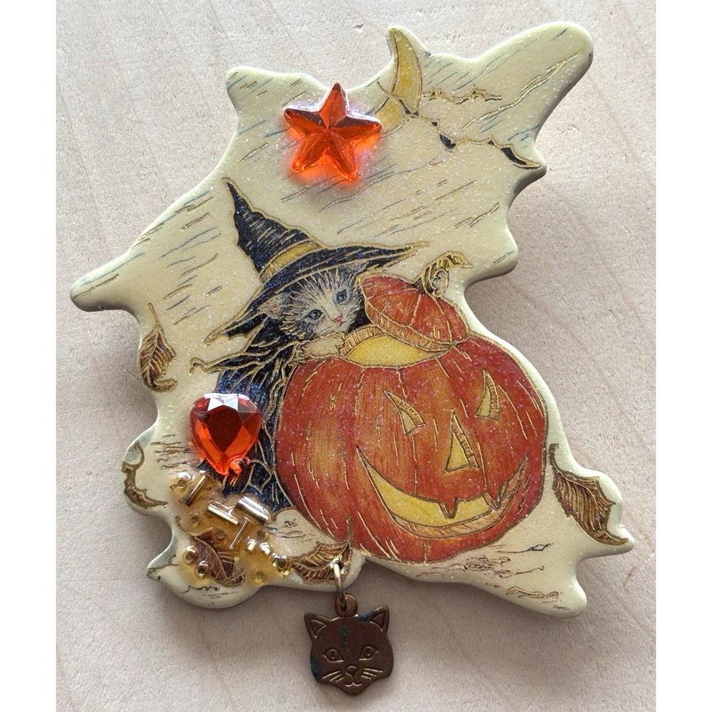 Vtg 1987 Kitty Cucumber Halloween Pin Rhinestones Witch JOL Charm Merrimack Rare